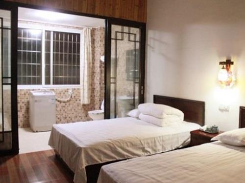 The Sleepy Teepee Hotel Yangshuo Exterior photo